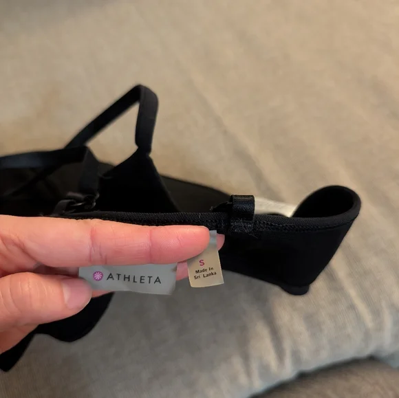 Athleta Black Sports Bra with Molded Cups and Wide Band - Picture 4 of 5